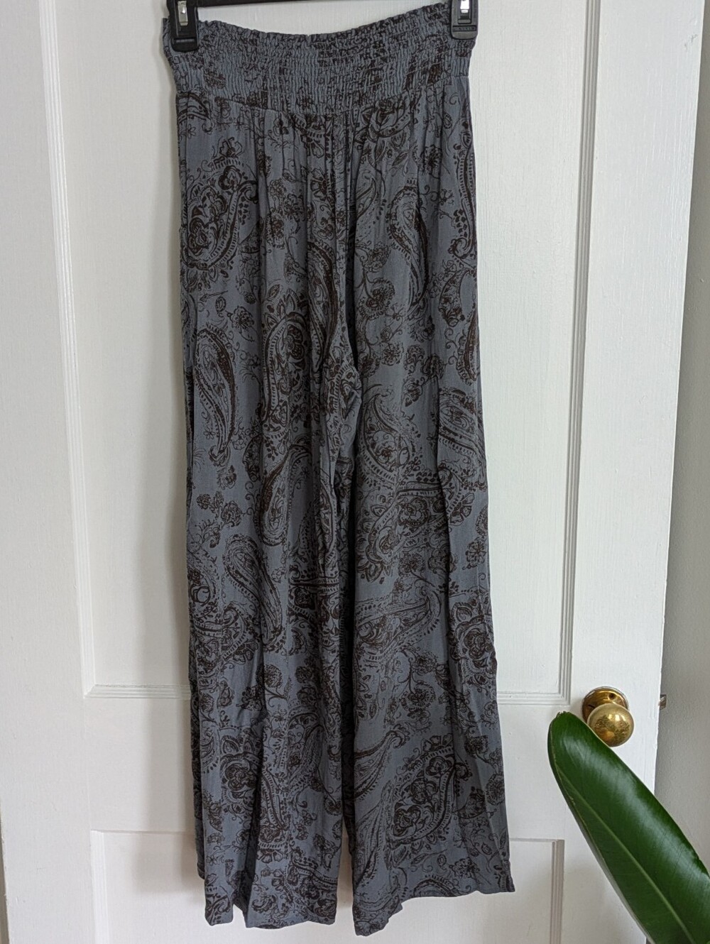 Sozy Charlie Dusty Blue and Black Paisley Wide Leg Elastic Wasit Pants - Picture 7 of 13